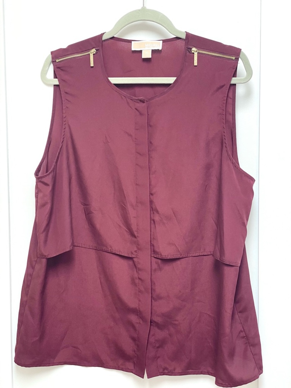 ☀️2/$20 Michael Kors Burgundy Red Boxy Blouse Sleeveless Top Zip Shoulder Design